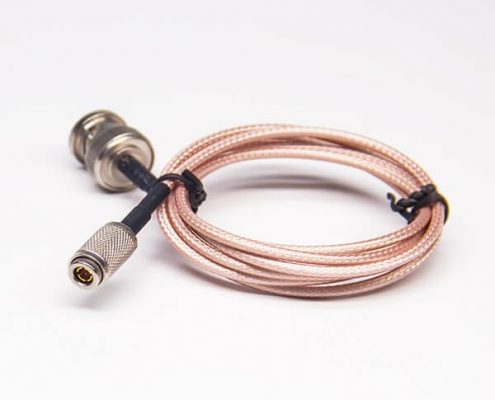 BNC纜線(xiàn)連接器BNC公轉(zhuǎn)DIN1.0/2.3公頭接RG179線(xiàn)線(xiàn)長(zhǎng)0.5米